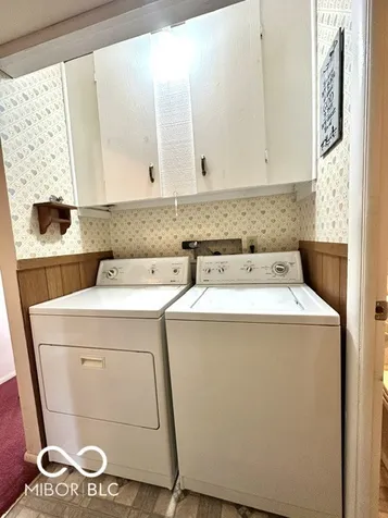 602 Elm Beech Grove IN 46107