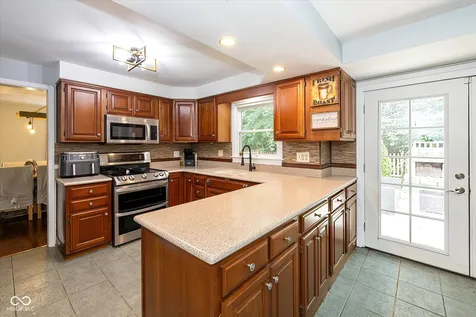 8889 Cholla Road Indianapolis IN 46240