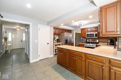 8889 Cholla Road Indianapolis IN 46240