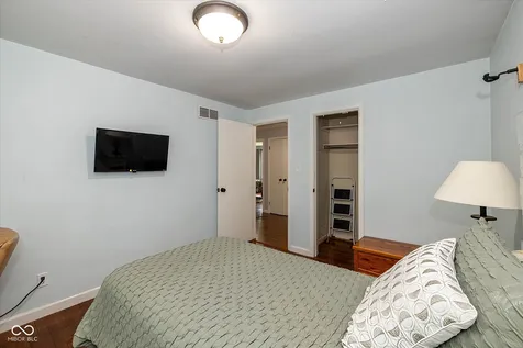 8889 Cholla Road Indianapolis IN 46240