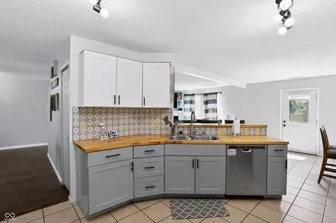 3425 Summer Breeze Lane Indianapolis IN 46239