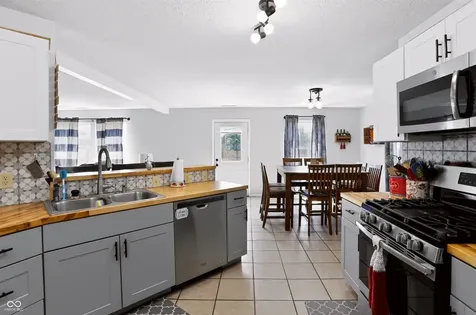 3425 Summer Breeze Lane Indianapolis IN 46239