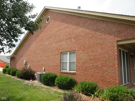 339 Lakewood Court Avon IN 46123