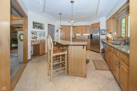 108 Pinehurst Fishers IN 46037