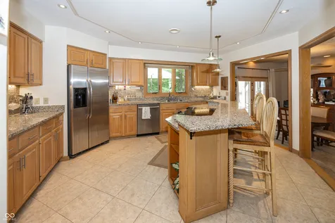 108 Pinehurst Fishers IN 46037