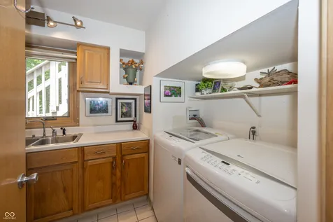 108 Pinehurst Fishers IN 46037