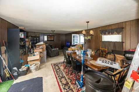 16 Allen Lane Greenfield IN 46140