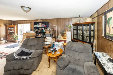 16 Allen Lane Greenfield IN 46140