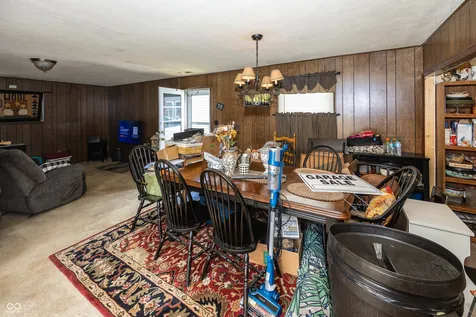 16 Allen Lane Greenfield IN 46140