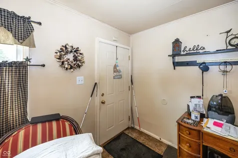 16 Allen Lane Greenfield IN 46140