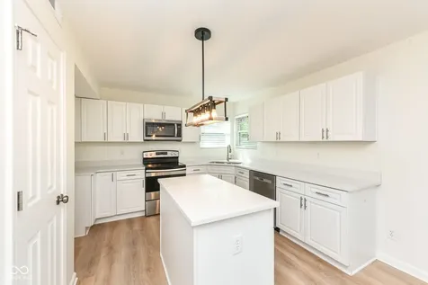 6338 Creekview Lane Fishers IN 46038