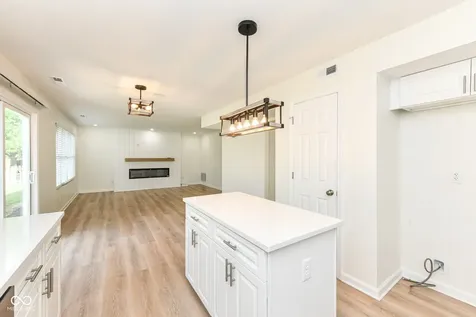 6338 Creekview Lane Fishers IN 46038