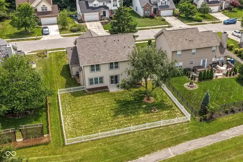 6338 Creekview Lane Fishers IN 46038