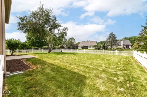6338 Creekview Lane Fishers IN 46038