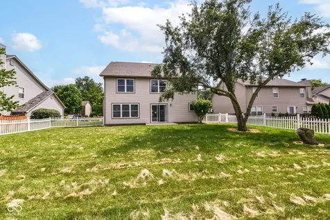 6338 Creekview Lane Fishers IN 46038