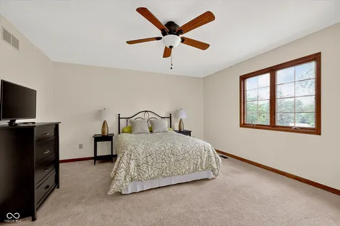 4574 Bayberry Lane Zionsville IN 46077