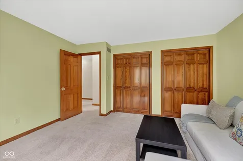 4574 Bayberry Lane Zionsville IN 46077