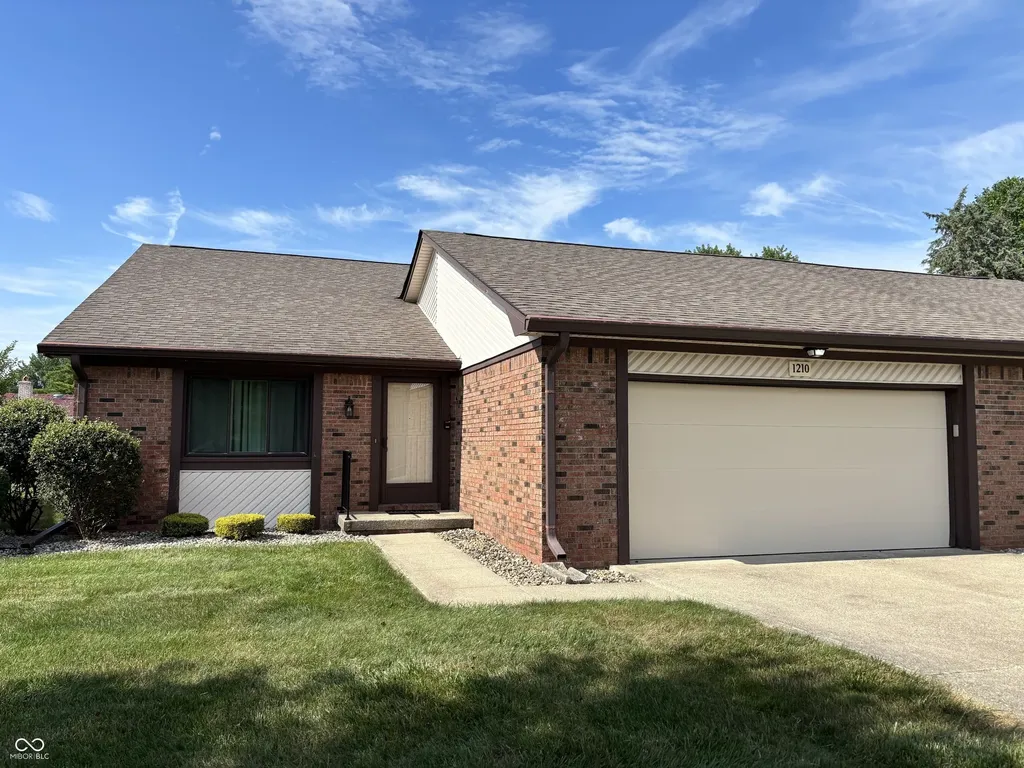 1210 Ruby Drive Shelbyville IN 46176