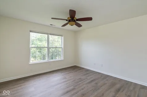 1122 Lake Tree Place Indianapolis IN 46217