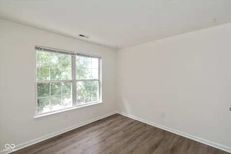 1122 Lake Tree Place Indianapolis IN 46217