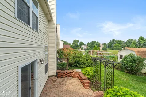 1122 Lake Tree Place Indianapolis IN 46217