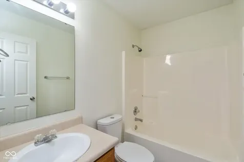 1122 Lake Tree Place Indianapolis IN 46217