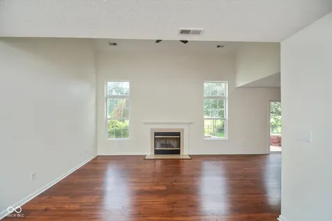 1122 Lake Tree Place Indianapolis IN 46217