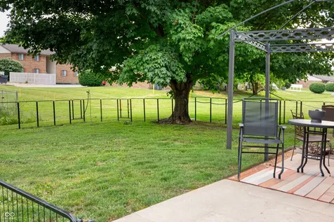 139-143 Sycamore Street Brownsburg IN 46112