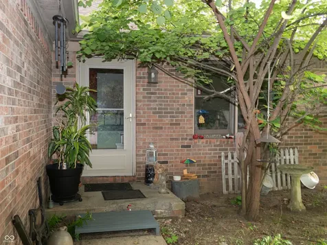 139-143 Sycamore Street Brownsburg IN 46112