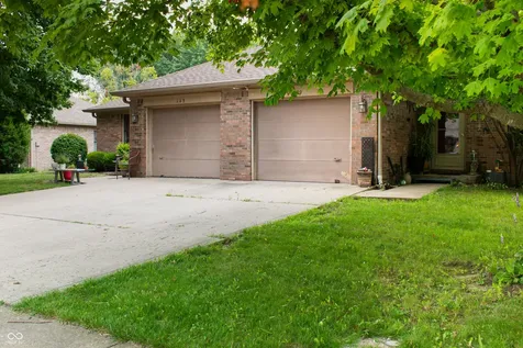 139-143 Sycamore Street Brownsburg IN 46112