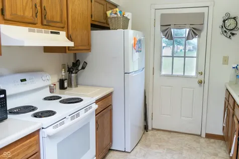 139-143 Sycamore Street Brownsburg IN 46112