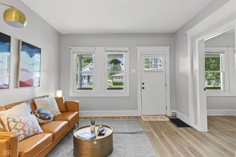 3918 Byram Avenue Indianapolis IN 46208