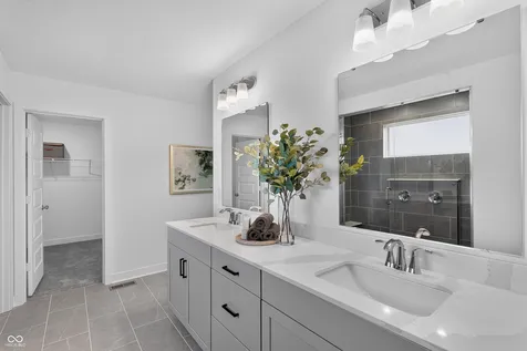 2395 Red Squirrel Way Zionsville IN 46077