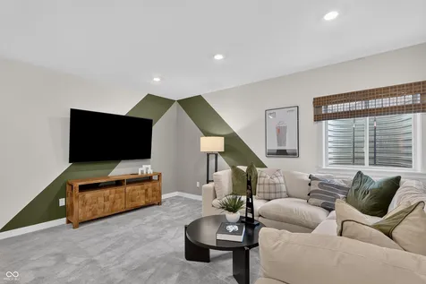 2395 Red Squirrel Way Zionsville IN 46077