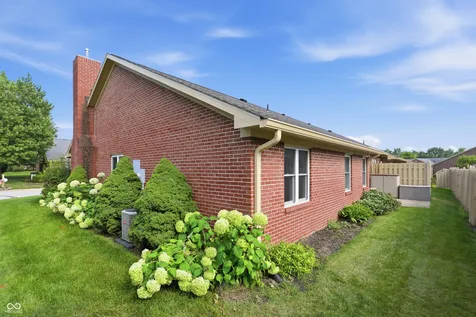 6510 S Waybridge Court Indianapolis IN 46237