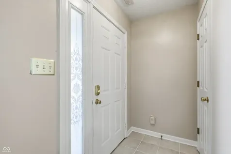 6510 S Waybridge Court Indianapolis IN 46237