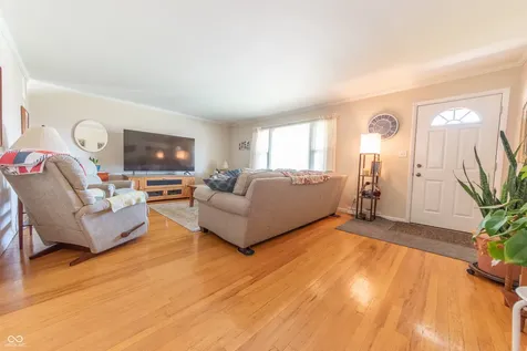 2727 Orchard Lane Columbus IN 47201