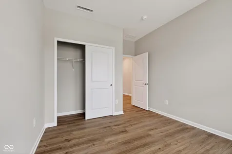 746 Daisy Street Greenwood IN 46143