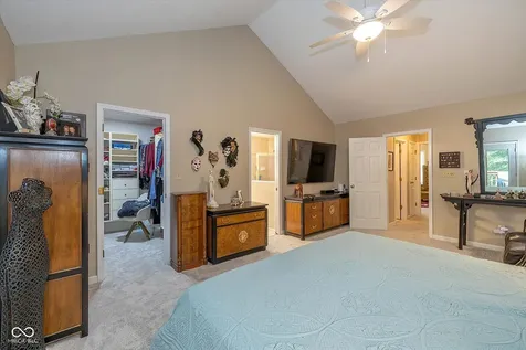 9214 W Point Drive Indianapolis IN 46268