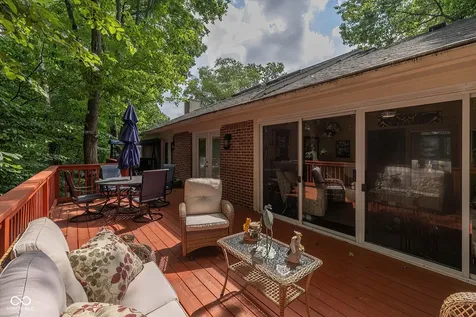 9214 W Point Drive Indianapolis IN 46268
