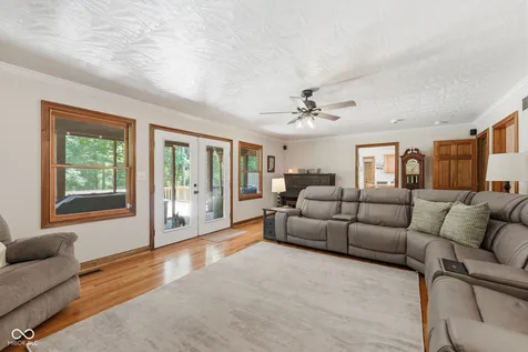 249 W Roszell Drive Nineveh IN 46164