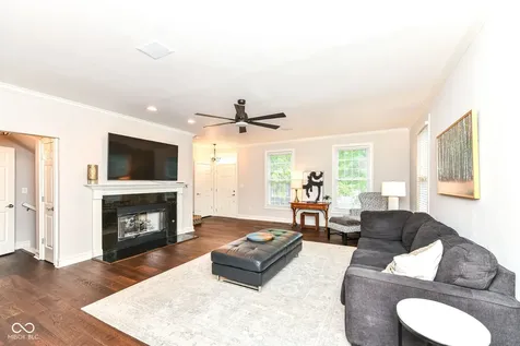 4022 Heyward Place Indianapolis IN 46250