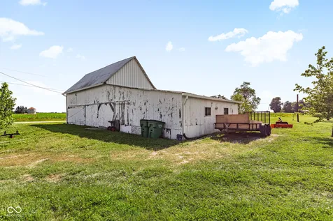 7020 N County Road 100 Road E Pittsboro IN 46167