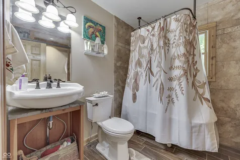5621 W Smokey Row Road W Greenwood IN 46143