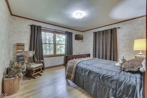 5621 W Smokey Row Road W Greenwood IN 46143