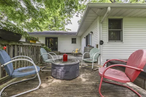 5621 W Smokey Row Road W Greenwood IN 46143