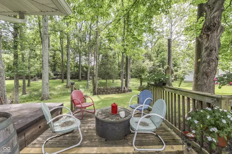 5621 W Smokey Row Road W Greenwood IN 46143