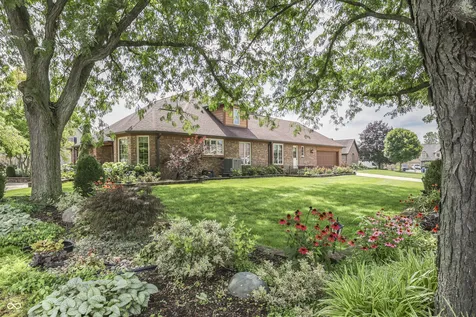 1521 Secretariat Lane Indianapolis IN 46217
