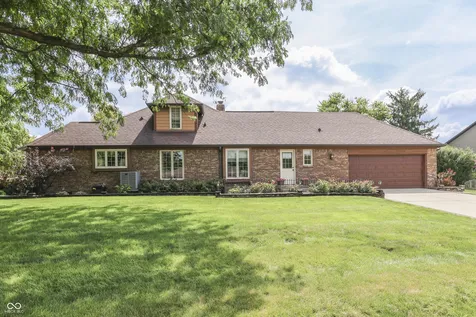 1521 Secretariat Lane Indianapolis IN 46217