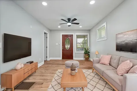 255 Iowa Street Indianapolis IN 46225